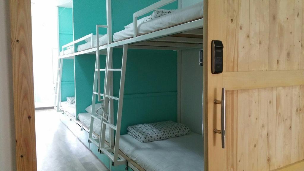 Green Home Hostel And Massage Bangkok Luaran gambar