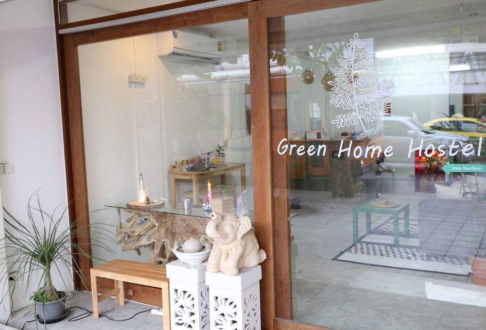 Green Home Hostel And Massage Bangkok Luaran gambar